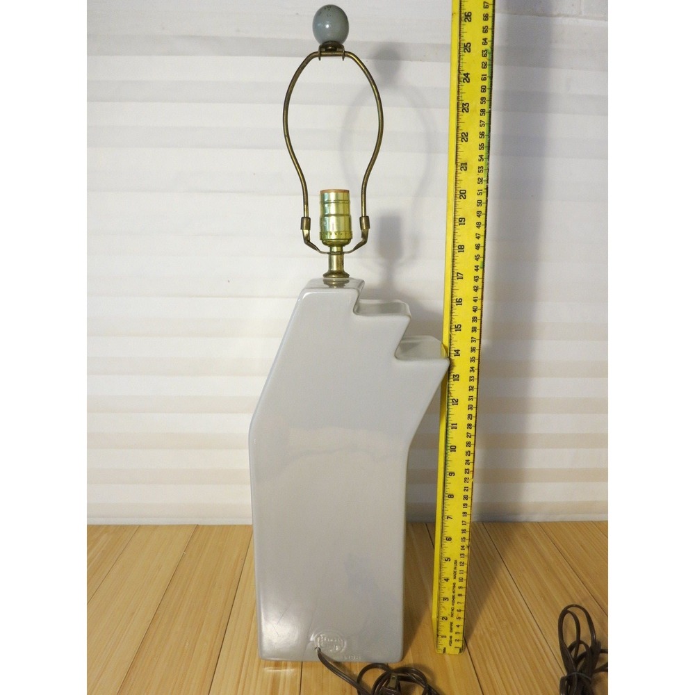 Vintage 1988 Harris Lamps Gray Geometric Modern 3-Stage Step Lamps (Set of 2) - Picture 6 of 12